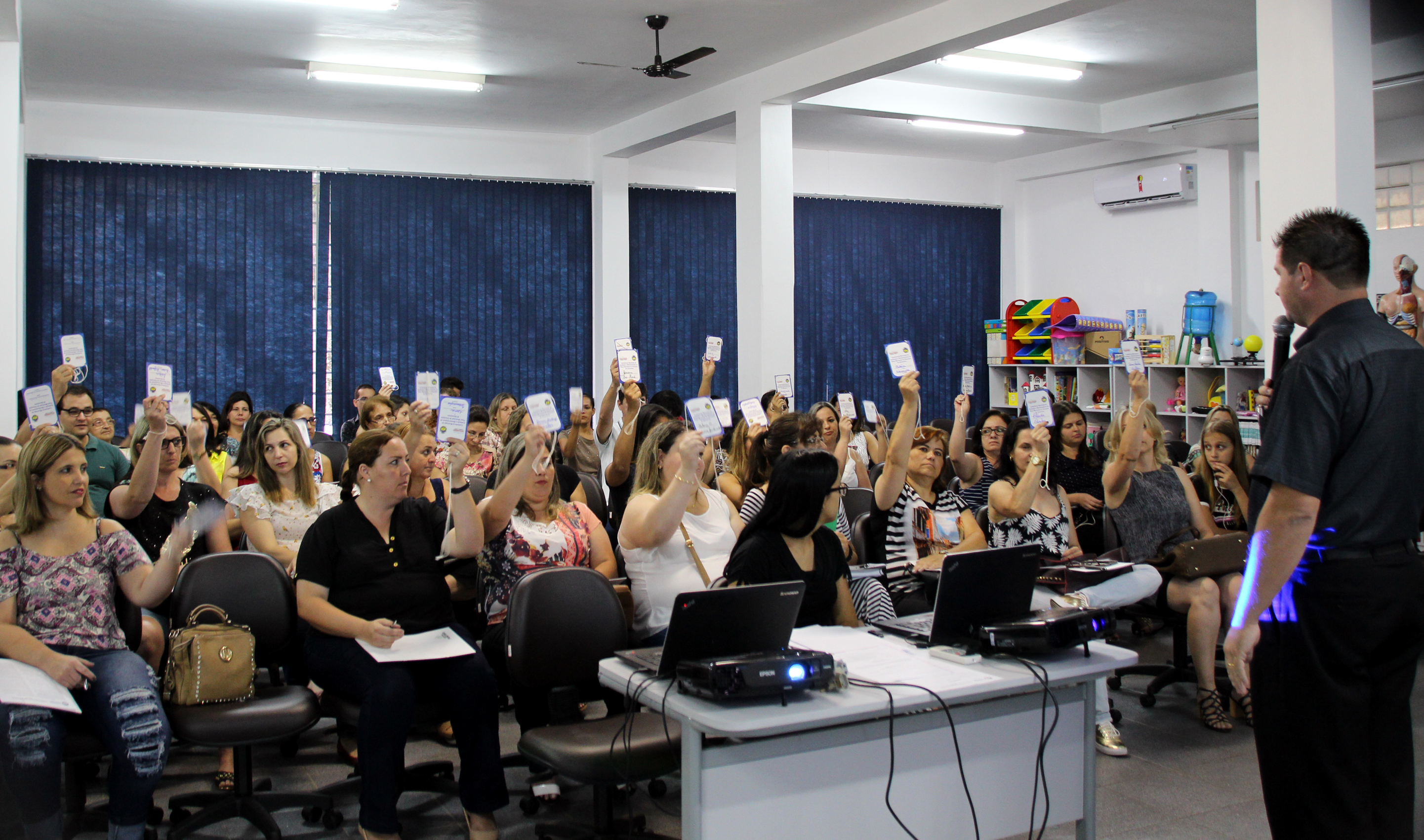 Apucarana realiza conferência para monitoramento e avaliação do Plano Municipal de Educação