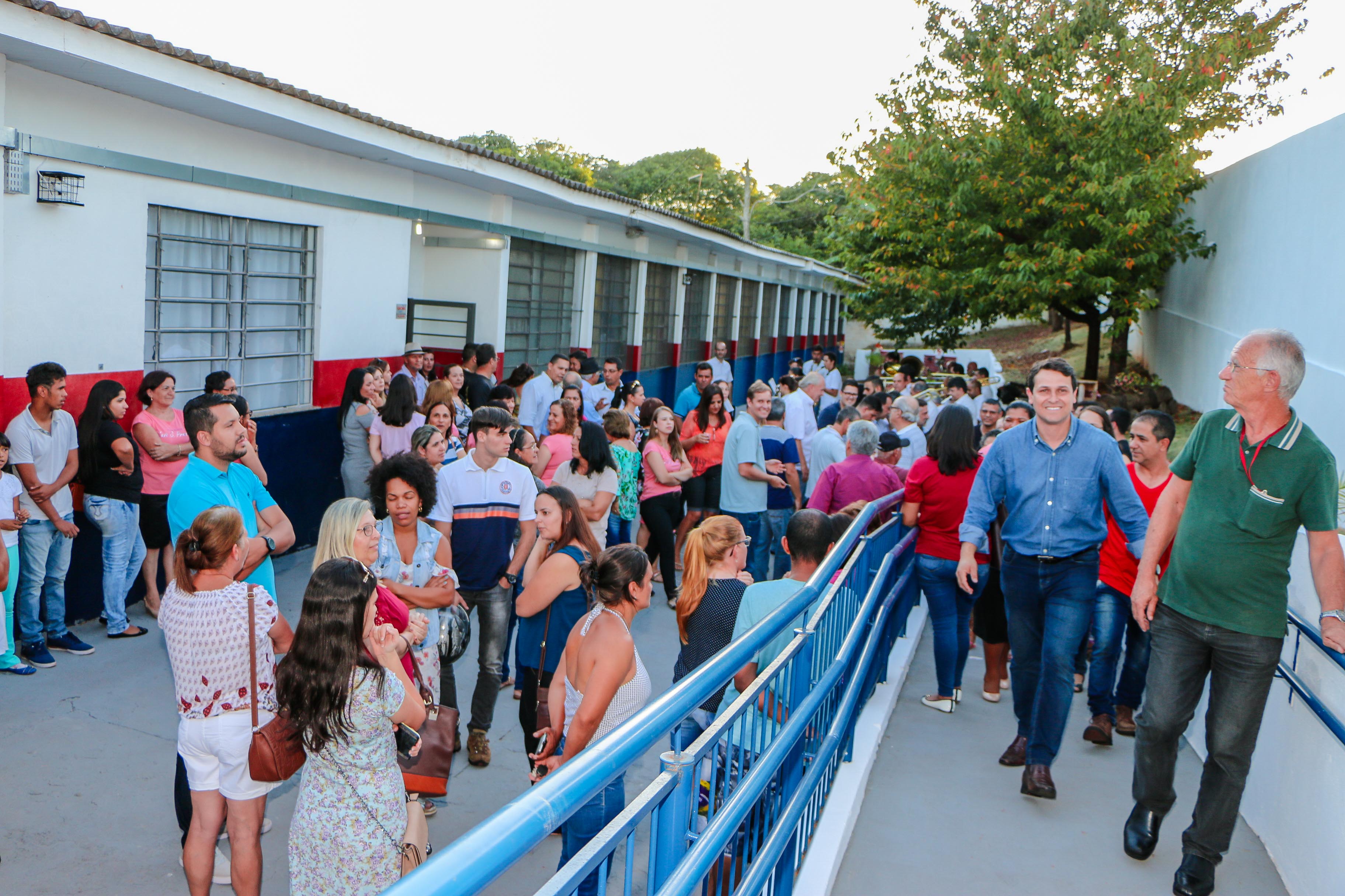 Prefeitura entrega reforma de escola no Jardim América Prefeitura entrega reforma de escola no Jardim América