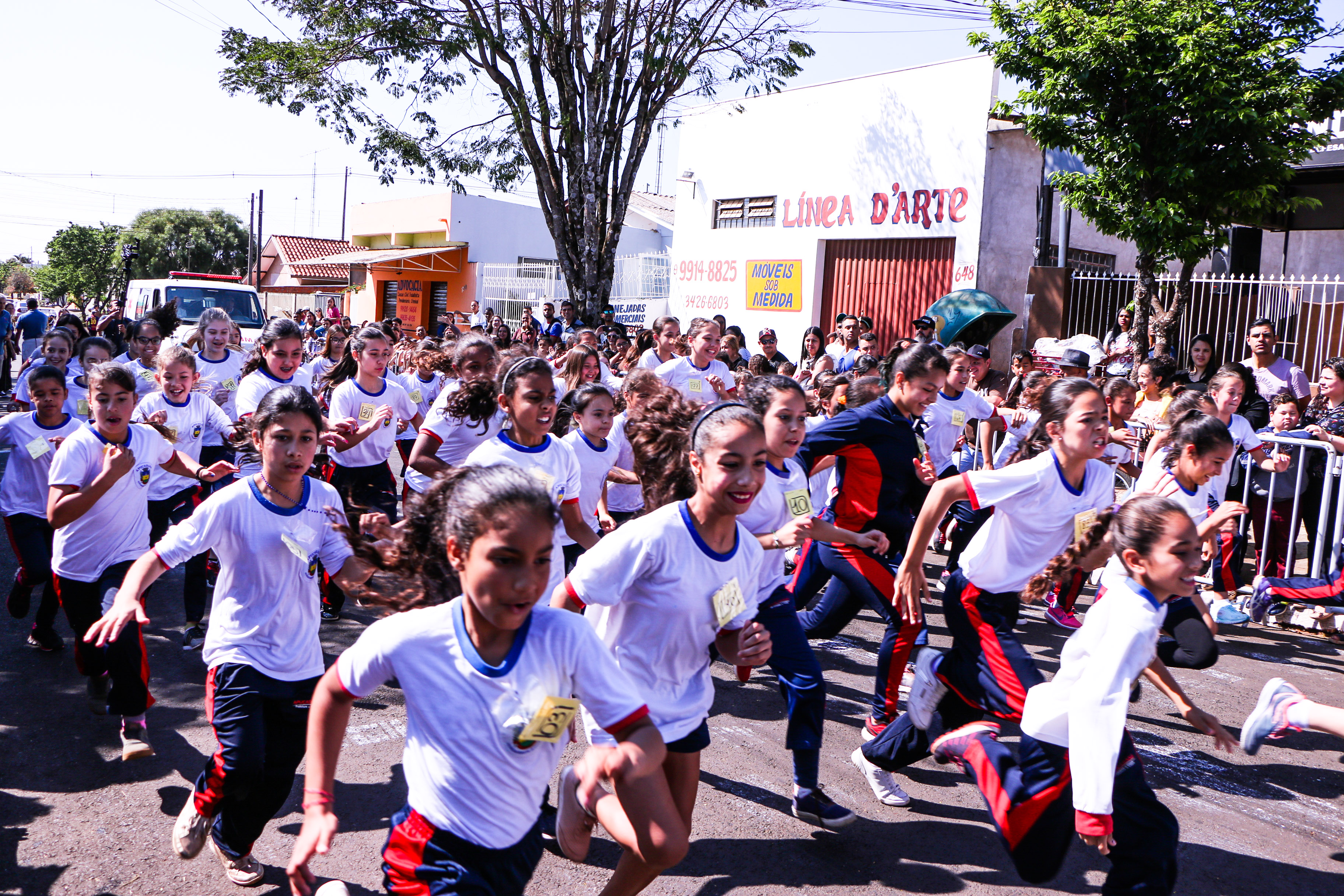 Alunos da rede municipal participam de corrida de rua