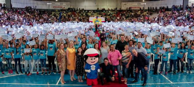 Prefeitura realiza a formatura de 1,3 mil alunos que estão concluindo o 5º ano na rede municipal