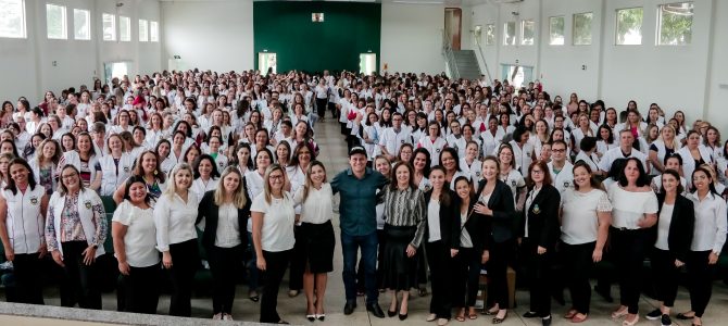 Apucarana promove formação continuada para professores  e servidores da rede municipal de ensino
