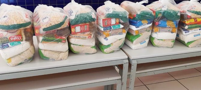 Apucarana repassa mais 1.100 cestas básicas para famílias de alunos