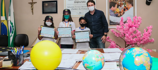 Estudantes apucaranenses conquistam 896 medalhas em olimpíada nacional de ciências