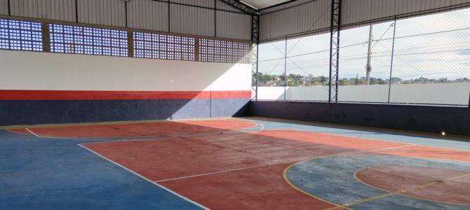 Junior da Femac vistoria obra em escola do Jardim Trabalhista