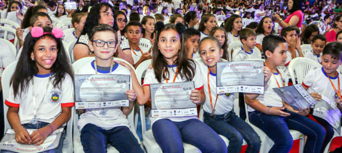 Apucarana tem 22 alunos contemplados com Bolsa de Iniciação Científica Júnior