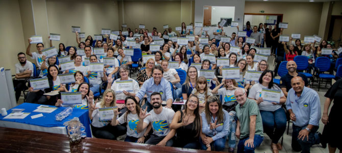 Autarquia de Educação certifica mais noventa apucaranenses que concluíram formação em Libras Autarquia de Educação certifica mais noventa apucaranenses que concluíram formação em Libras