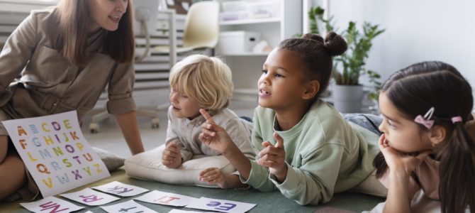 UAB Apucarana abre inscrições para pós-graduação gratuita em Educação Infantil e Desenvolvimento Humano na Perspectiva da Educação Inclusiva UAB Apucarana abre inscrições para pós-graduação gratuita em Educação Infantil e Desenvolvimento Humano na Perspectiva da Educação Inclusiva