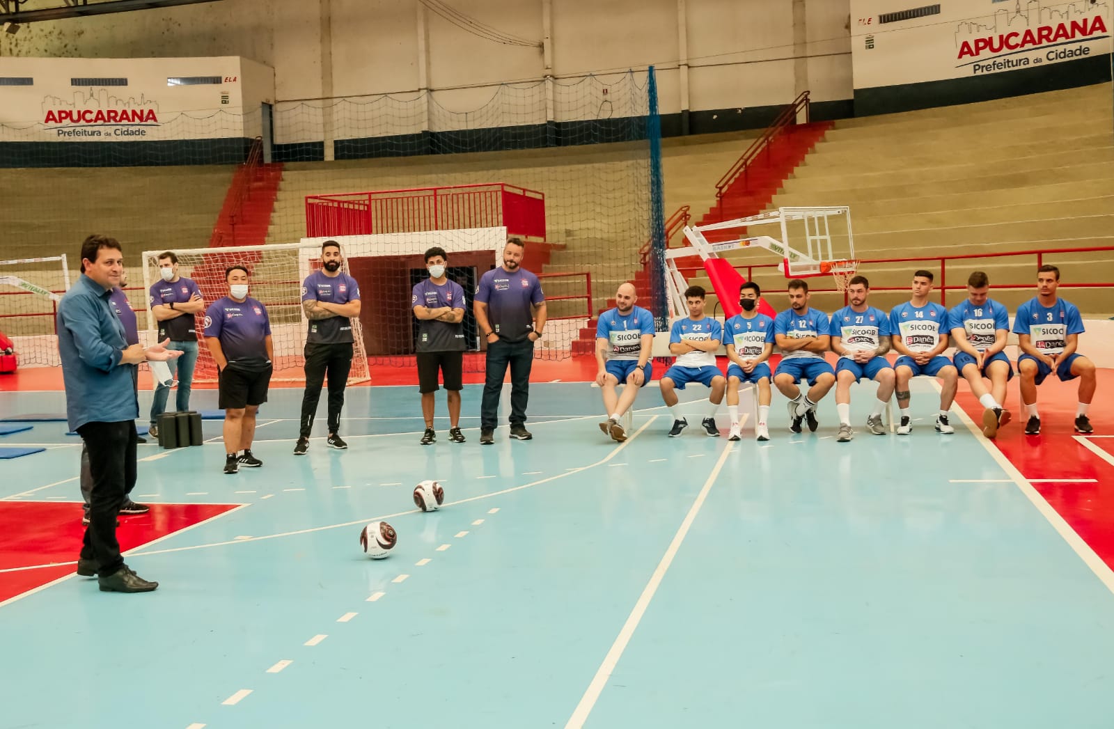 Com Lagoão lotado, Apucarana Futsal vence e fica perto da Série Ouro –  Prefeitura Municipal de Apucarana