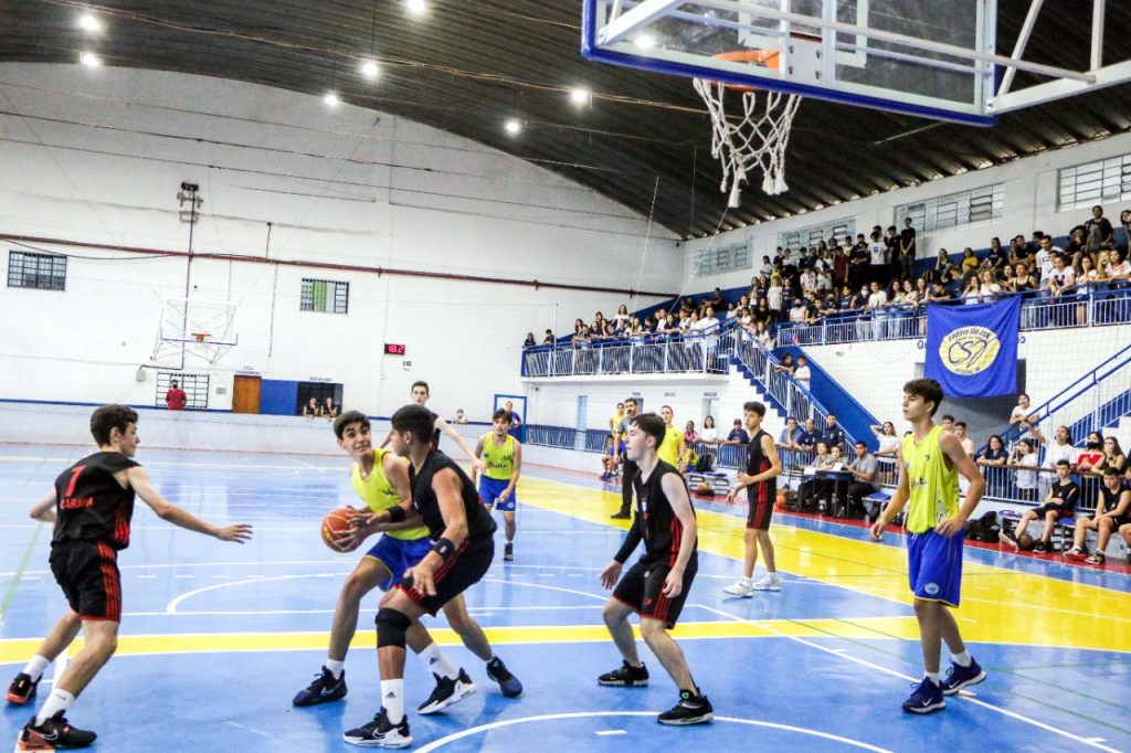 SEDU - Times de Basquete entram em quadra nos Jogos Escolares da