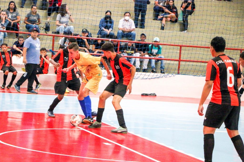 Decisões no futsal fecham os Jogos Escolares em Apucarana – Prefeitura  Municipal de Apucarana