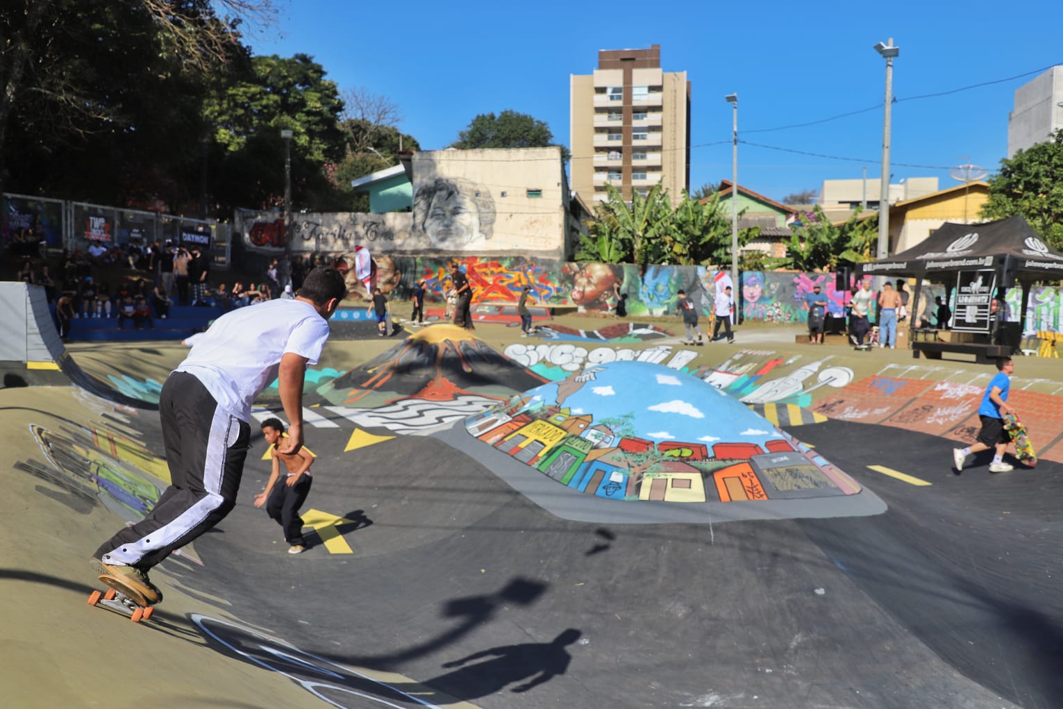 Skate vira febre no Rio com o sucesso da modalidade nos Jogos