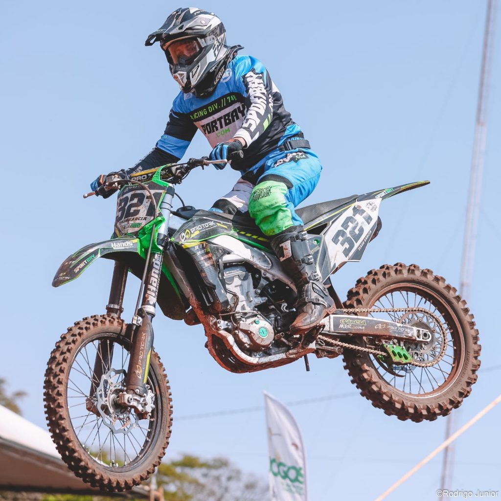 Piloto de Apucarana disputa a primeira etapa do Paranaense de Motocross –  Prefeitura Municipal de Apucarana