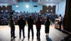 Apucarana, Paraná, Brasil -  Maio 29, 2023 - Apresentações e entrega de troféus  e livros na VIII Sarau de Poesias da rede municipal de educação de Apucarana que aconteceu no Cine Teatro Fenix. Foto: Jair Ferreira/PMA