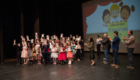 Apucarana, Paraná, Brasil -  Maio 29, 2023 - Apresentações e entrega de troféus  e livros na VIII Sarau de Poesias da rede municipal de educação de Apucarana que aconteceu no Cine Teatro Fenix. Foto: Jair Ferreira/PMA