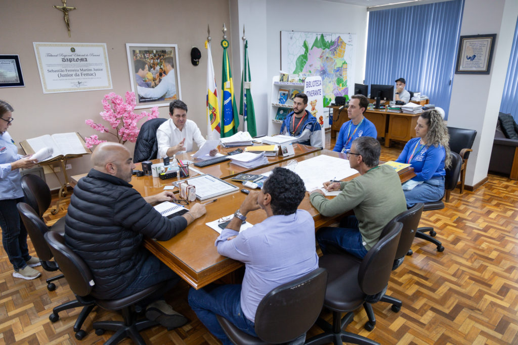 Sesc PR realiza programação ao Dia Mundial de Limpeza de Rios e Praias -  Jornal do Oeste