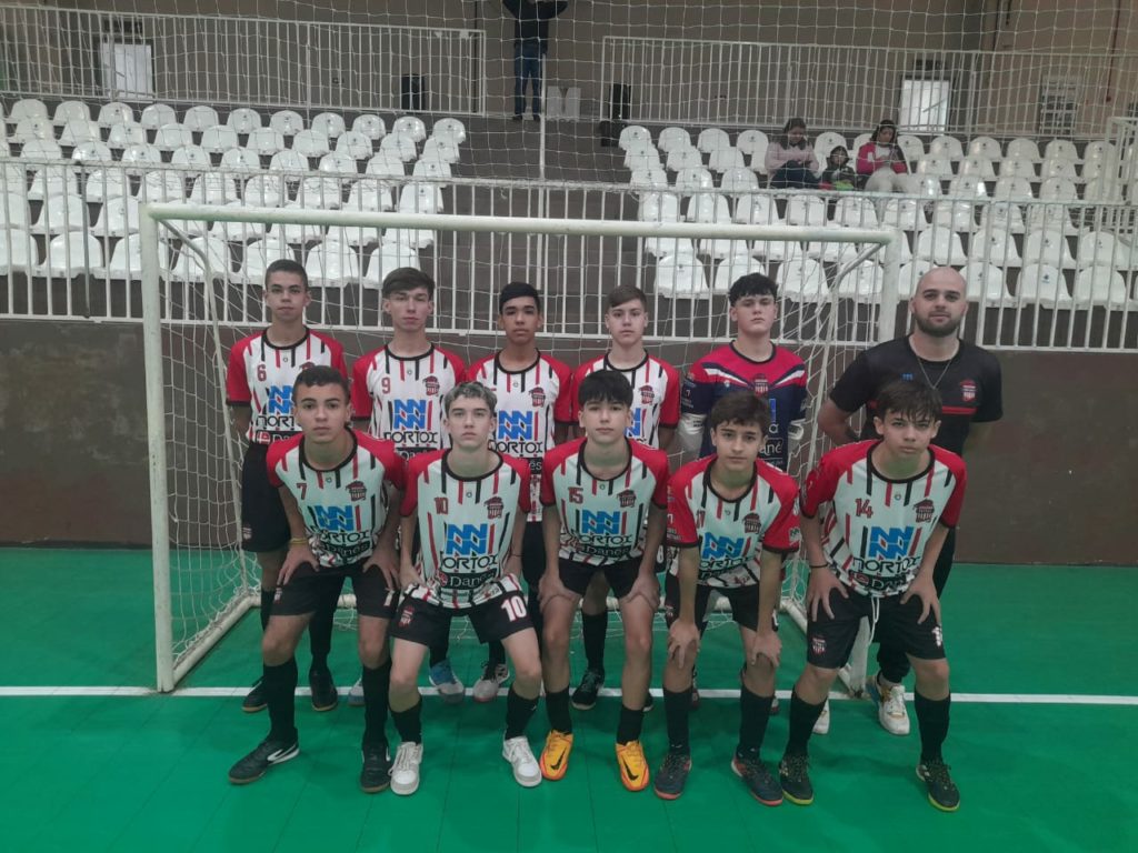 Campeões do I Campeonato Paranaense Escolar de Xadrez são definidos no  último final de semana