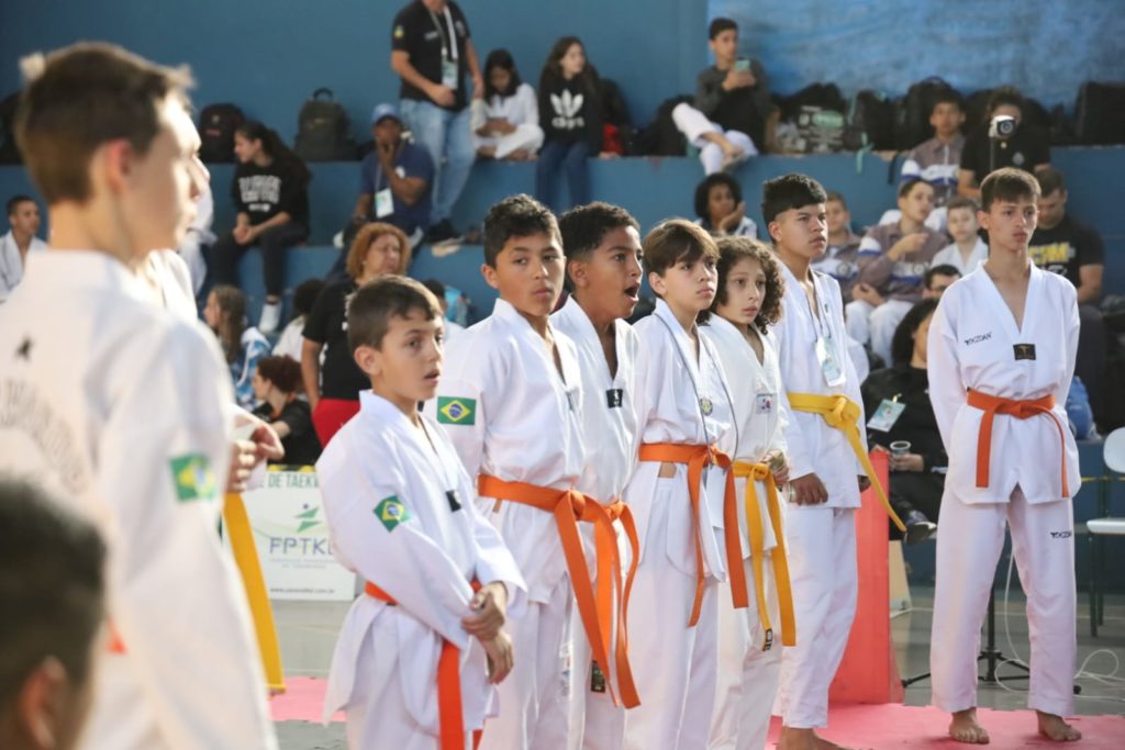 Decisões no futsal fecham os Jogos Escolares em Apucarana – Prefeitura  Municipal de Apucarana