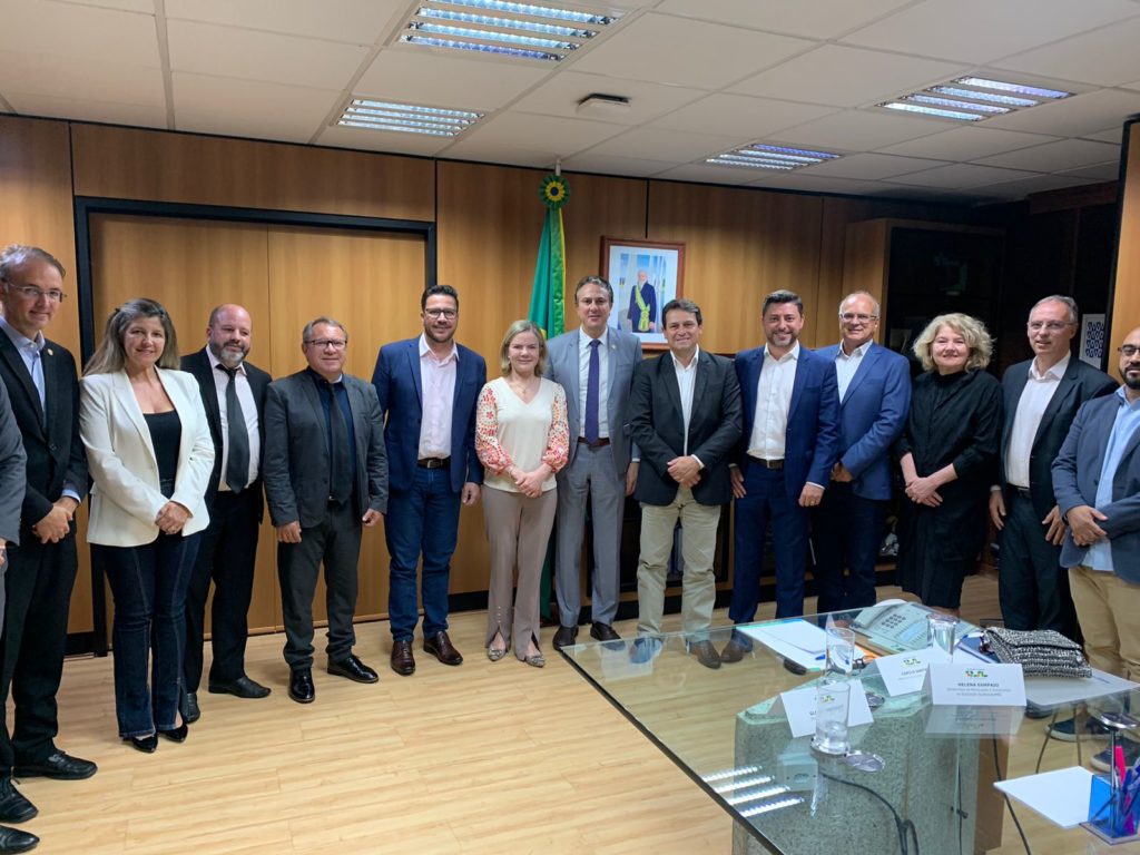 Medicina - reuniao MEC (1)