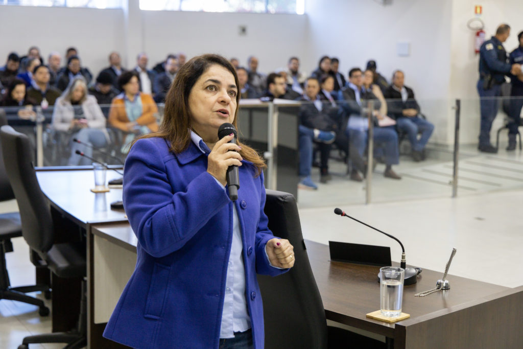 Audiencia publica 005