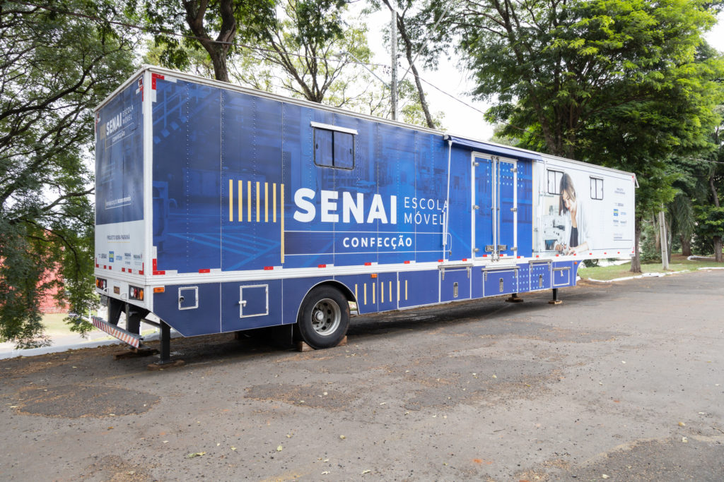 Senai carreta curso confecção 022