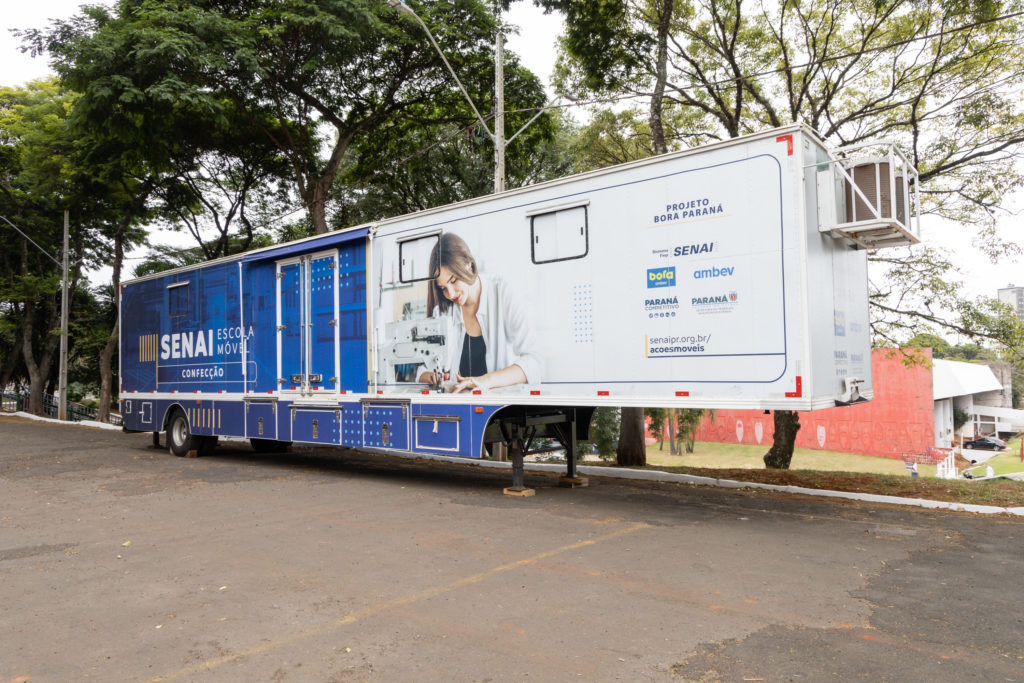 Senai carreta curso confecção 023