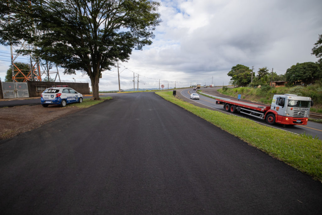 13-02-2026_microrrevestimento_asfaltica_vila_reis-14