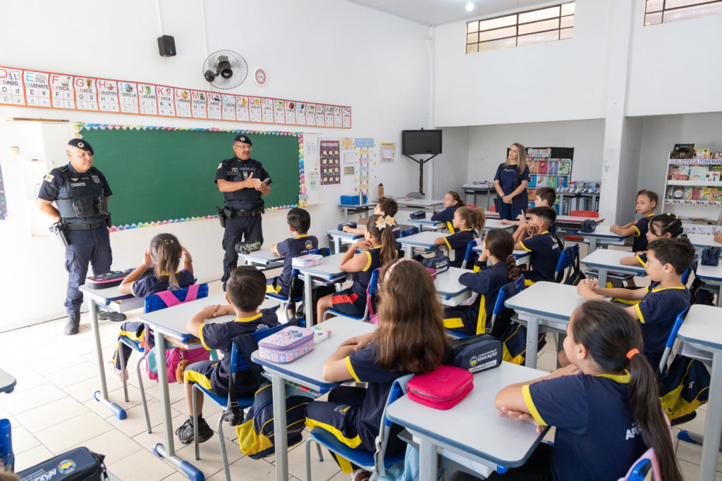 2026-03-17_escola_durval-pinto_gcm_001