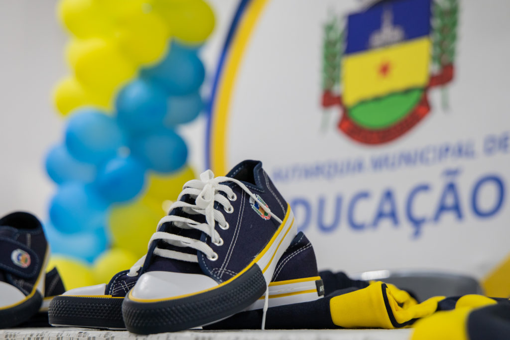 27-03-2026_entrega_uniforme_escolar-26