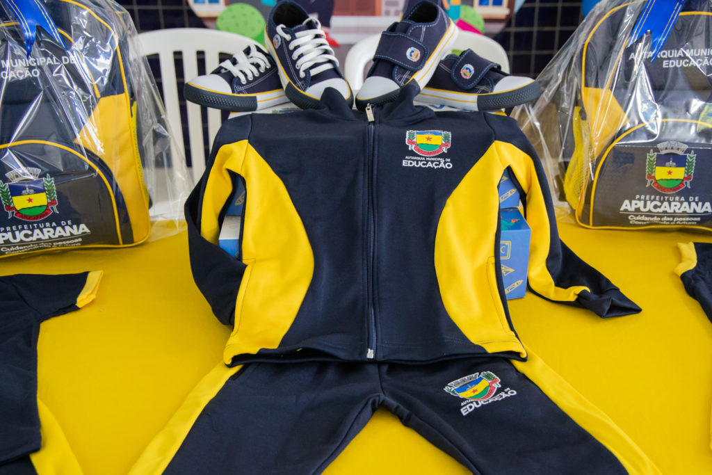 30-03-2026_entrega_uniforme_escoalas_cemeis-16