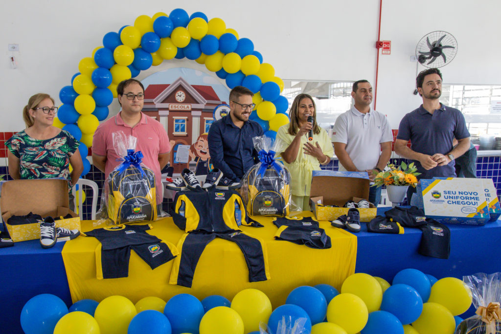 30-03-2026_entrega_uniforme_escoalas_cemeis-24