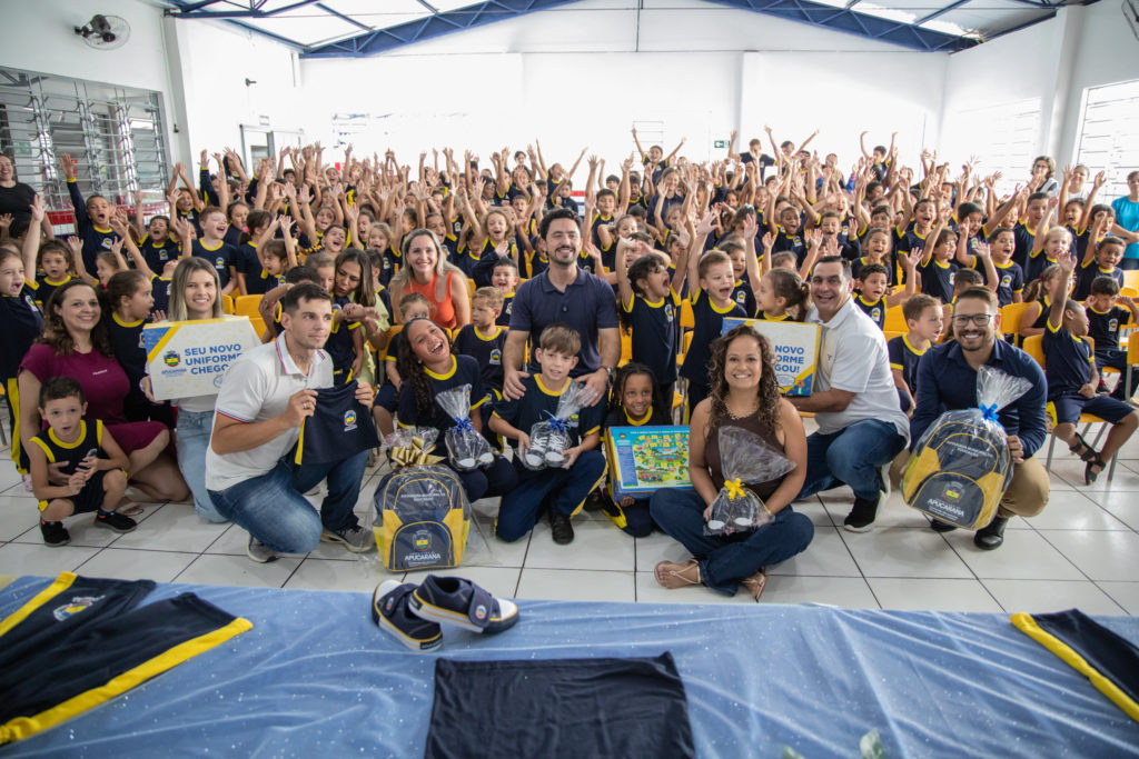 30-03-2026_entrega_uniforme_escoalas_cemeis-40