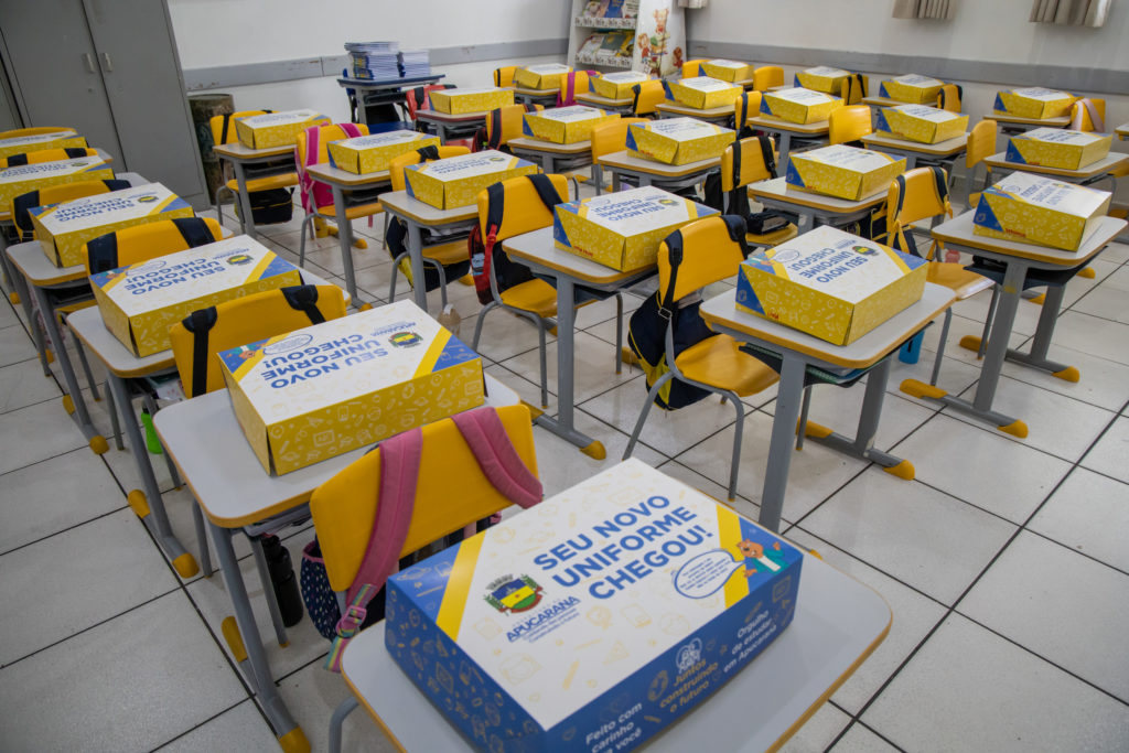 30-03-2026_entrega_uniforme_escoalas_cemeis-61