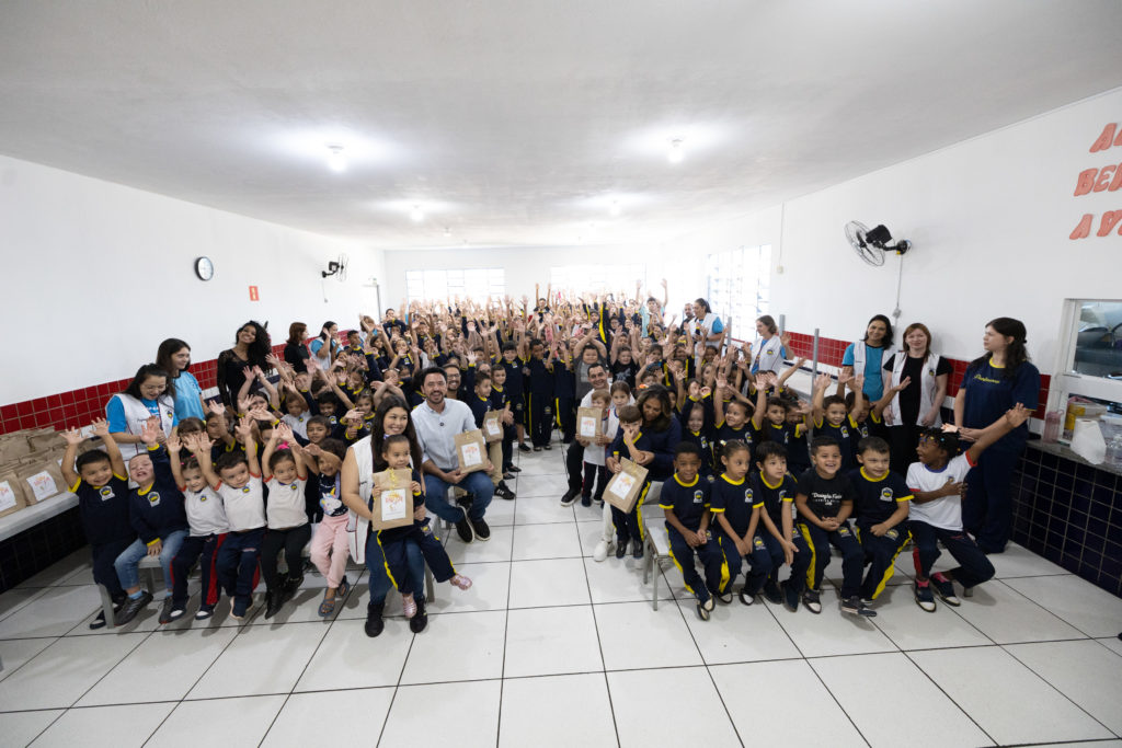 2026-04-02_entrega_bombons_ovos_chocolate-40