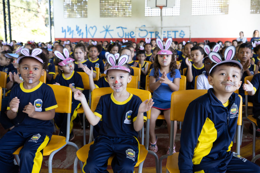 2026-04-02_entrega_bombons_ovos_chocolate-45