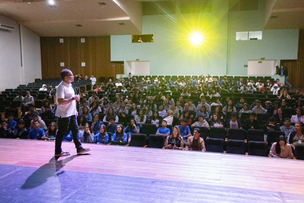 2026-04-14_Palestra_juventude_cine_fenix017