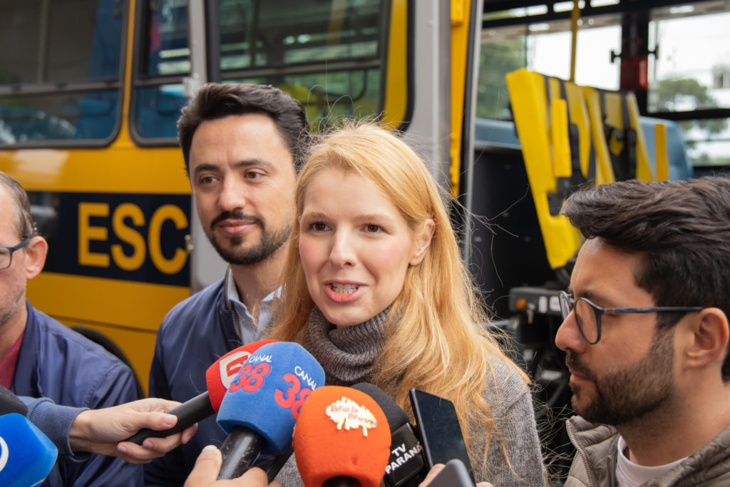 21-05-2026_entrega_onibus01-7