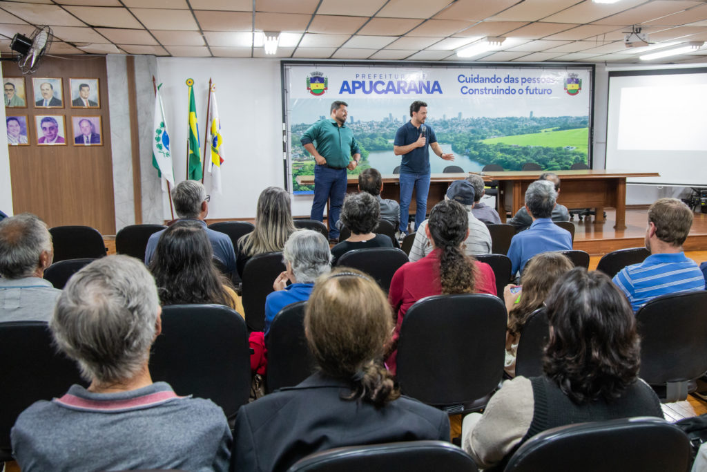 25-05-2026_reuniao_feirantes01-22