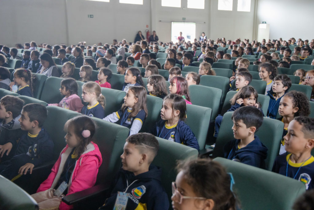 2026-06-15_teatro_junho_verde_unespar_006