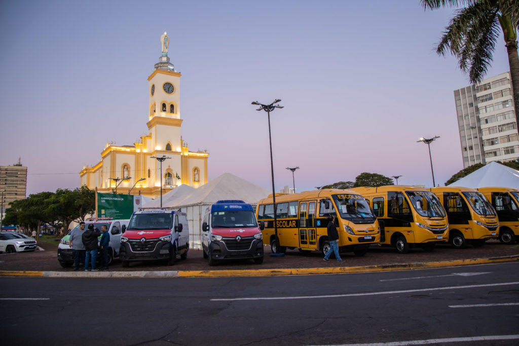 08-07-2026_entrega _de_novos_veiculos01-41