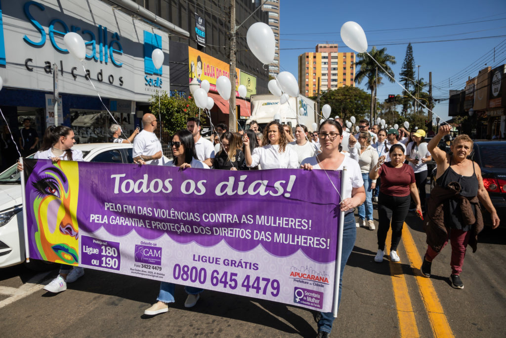 Passeata_Mulheres_Feminicidio008