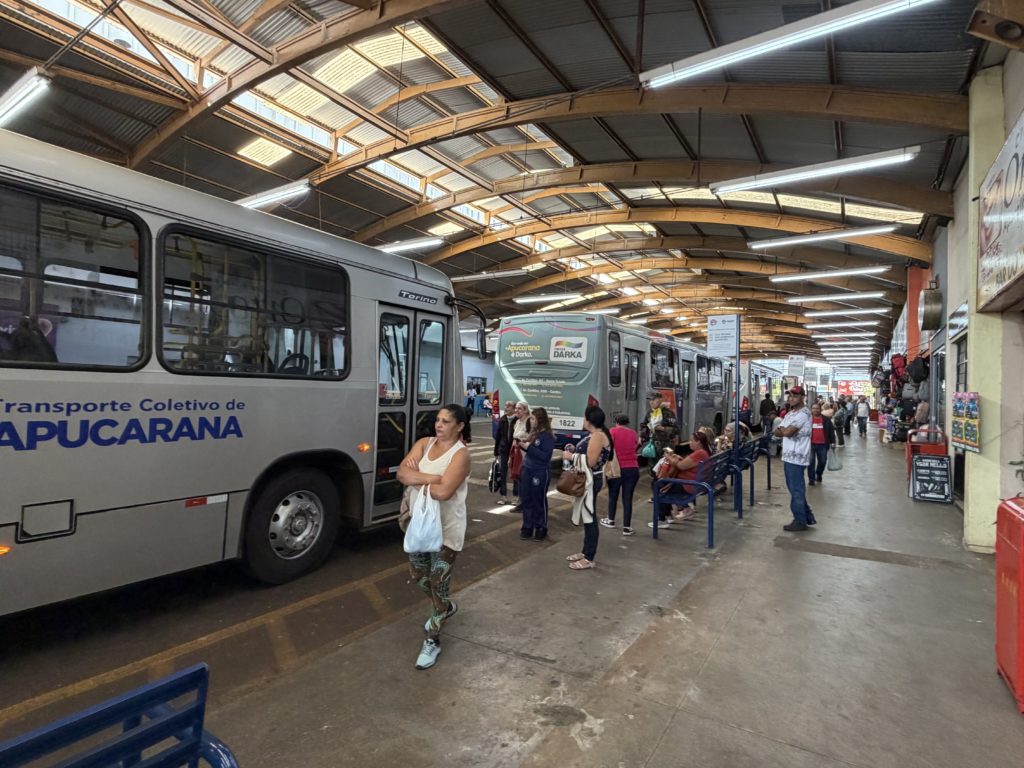 10-8-2026_retirada_das_grades_terminal_urbano_4_