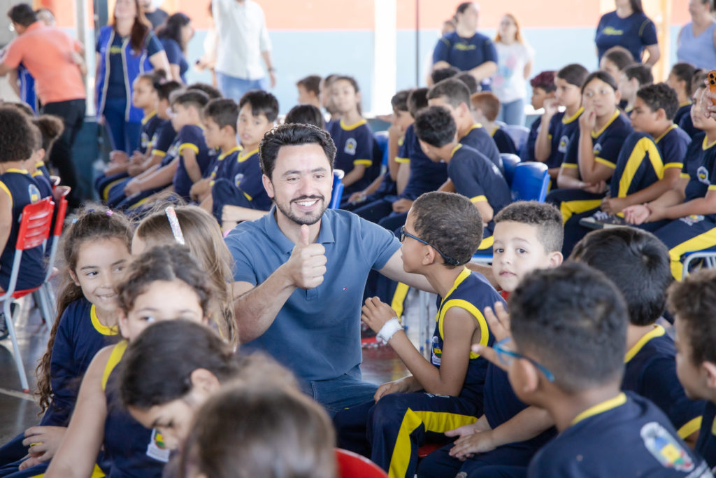 2026-08-17_assinatura_de_reforma_escola_Idalice_002