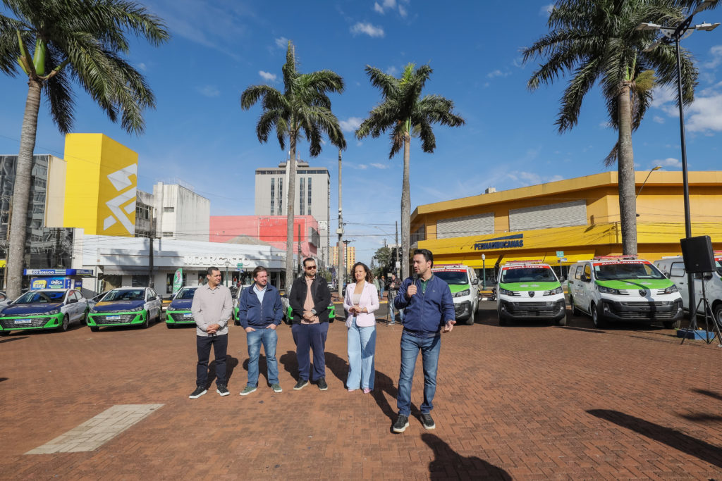 2026-08-24_entrega_veiculos_saude_012