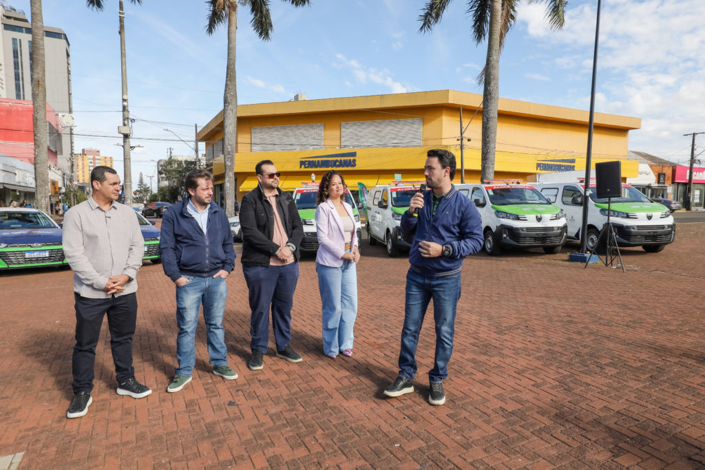 2026-08-24_entrega_veiculos_saude_015