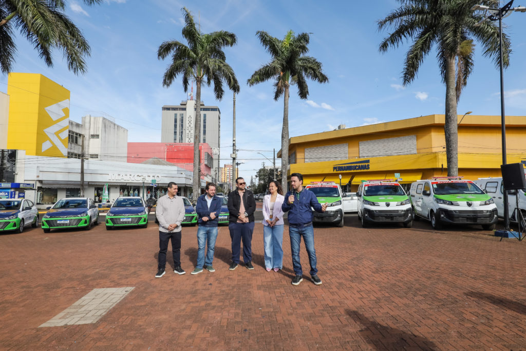 2026-08-24_entrega_veiculos_saude_018