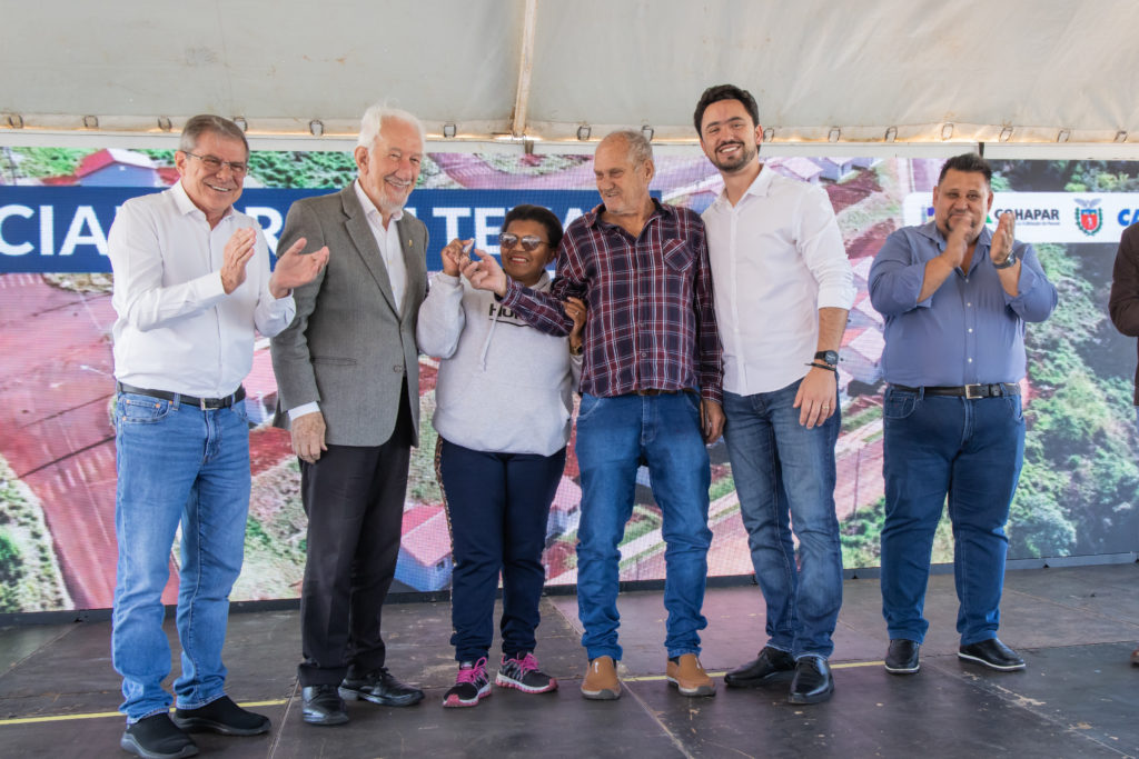 27-08-2026_vice-governador_entrega_casas -40-