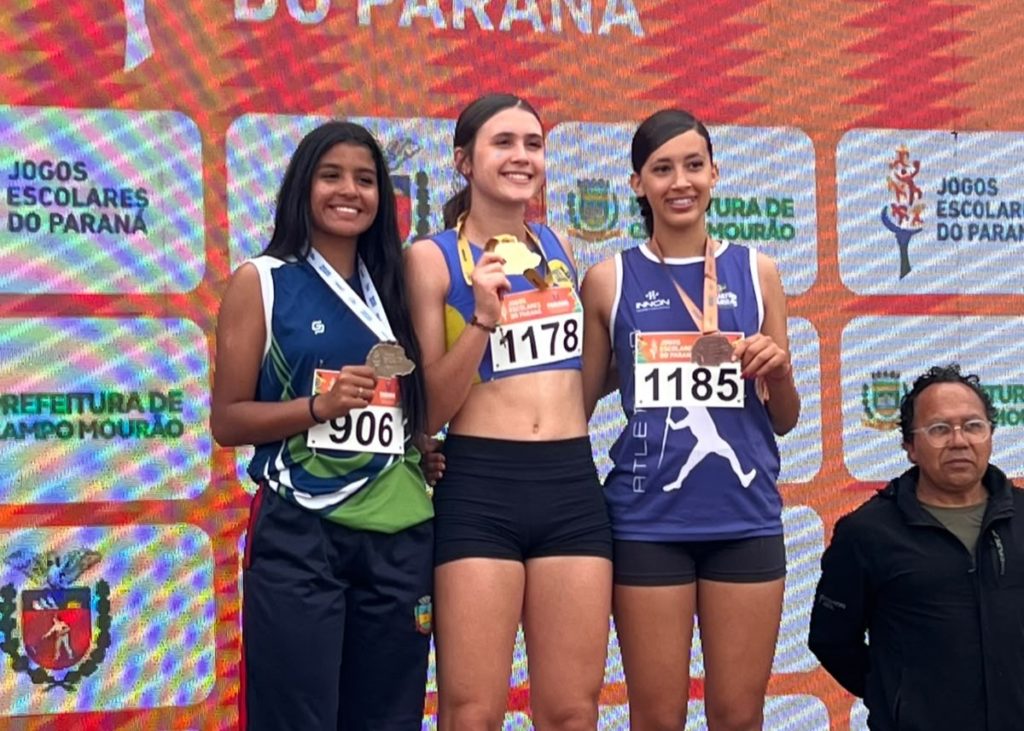 FASE FINAL A FOTO DO PODIUM DA NATHALY1 horizontal