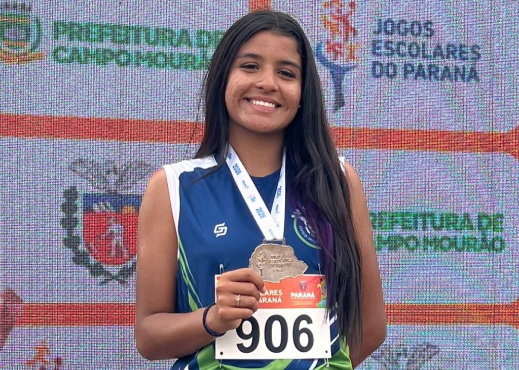 FASE FINAL A FOTO DO PODIUM DA NATHALY2.jpg