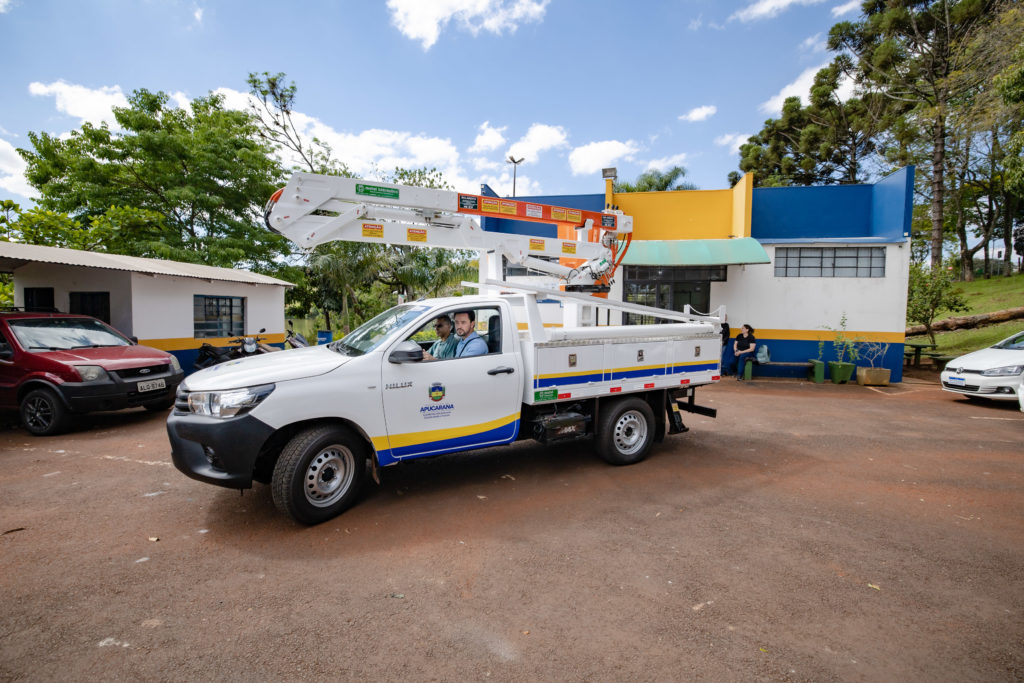 2026-09-17_entrega_camioneta_hilux_015