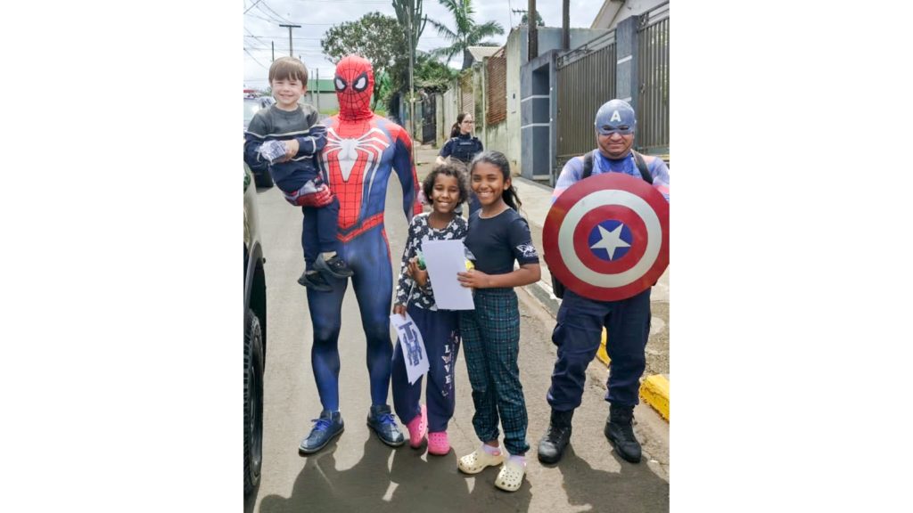 12-10-2026_gcm_entrega_doces_010